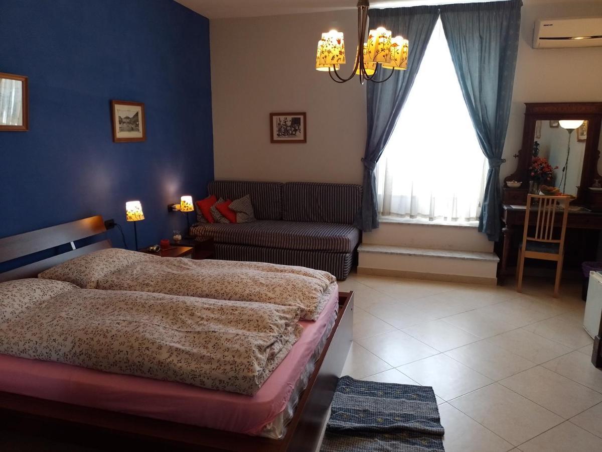 B&B Cupole E Campanili 那不勒斯 外观 照片